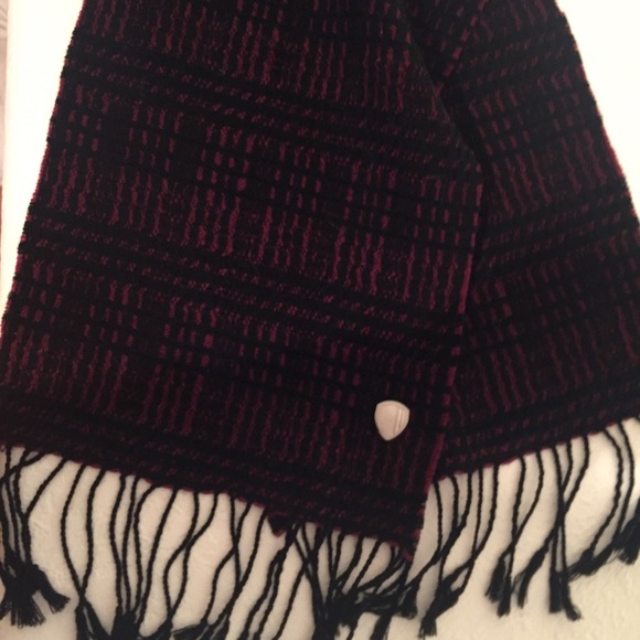BEN SHERMAN Loom Woven Window Pane Scarf - Picture 7 of 7